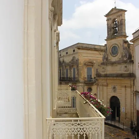 Corte Taddeo 住宿加早餐酒店 加拉蒂纳