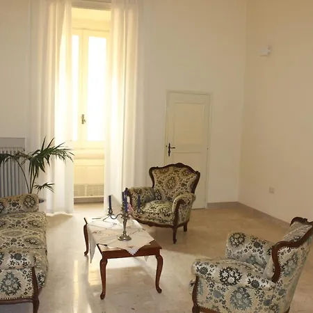 Corte Taddeo 4* 加拉蒂纳